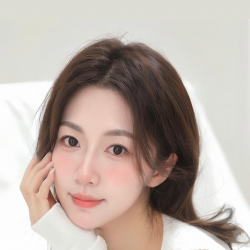 李玉花 