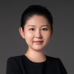 ​任佳