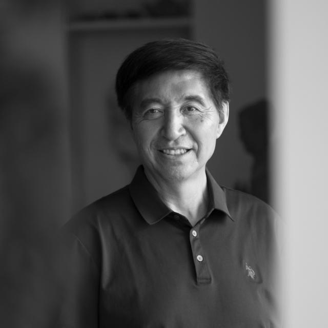 段邦毅